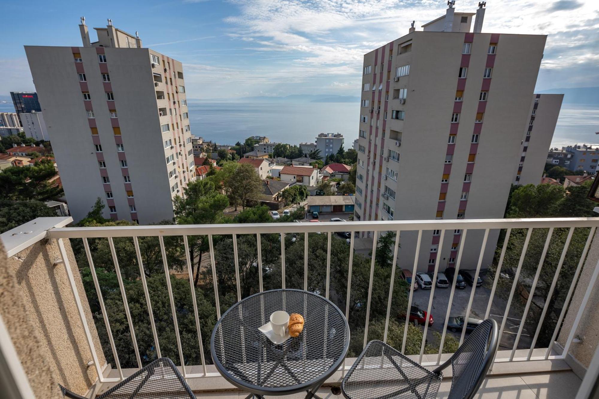 City Seaview Apartment Vigo - Happy Rentals Rijeka Eksteriør bilde